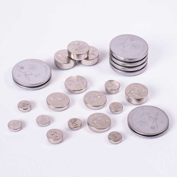 Ingestion de pile bouton chez l'enfant : un danger mortel